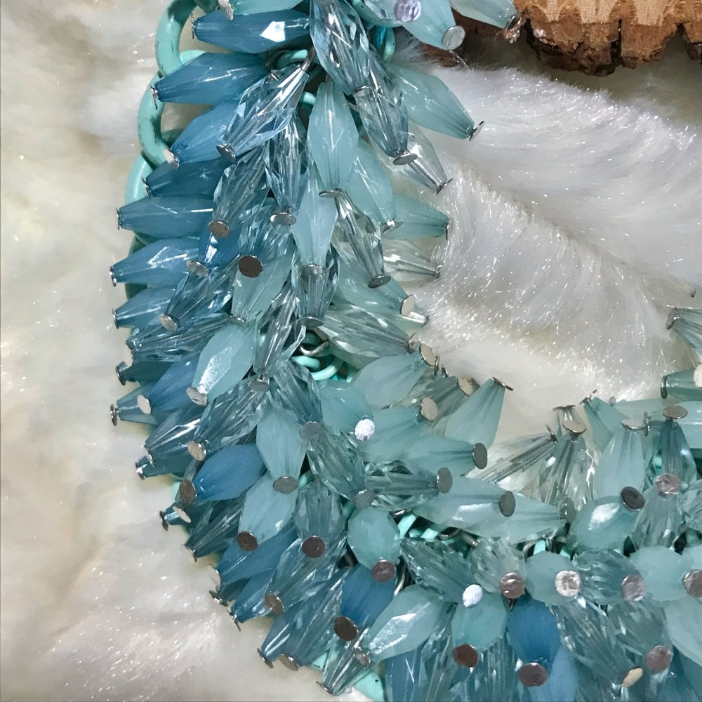 Bijou Brigitte blue bead statement necklace - Picture 3 of 5